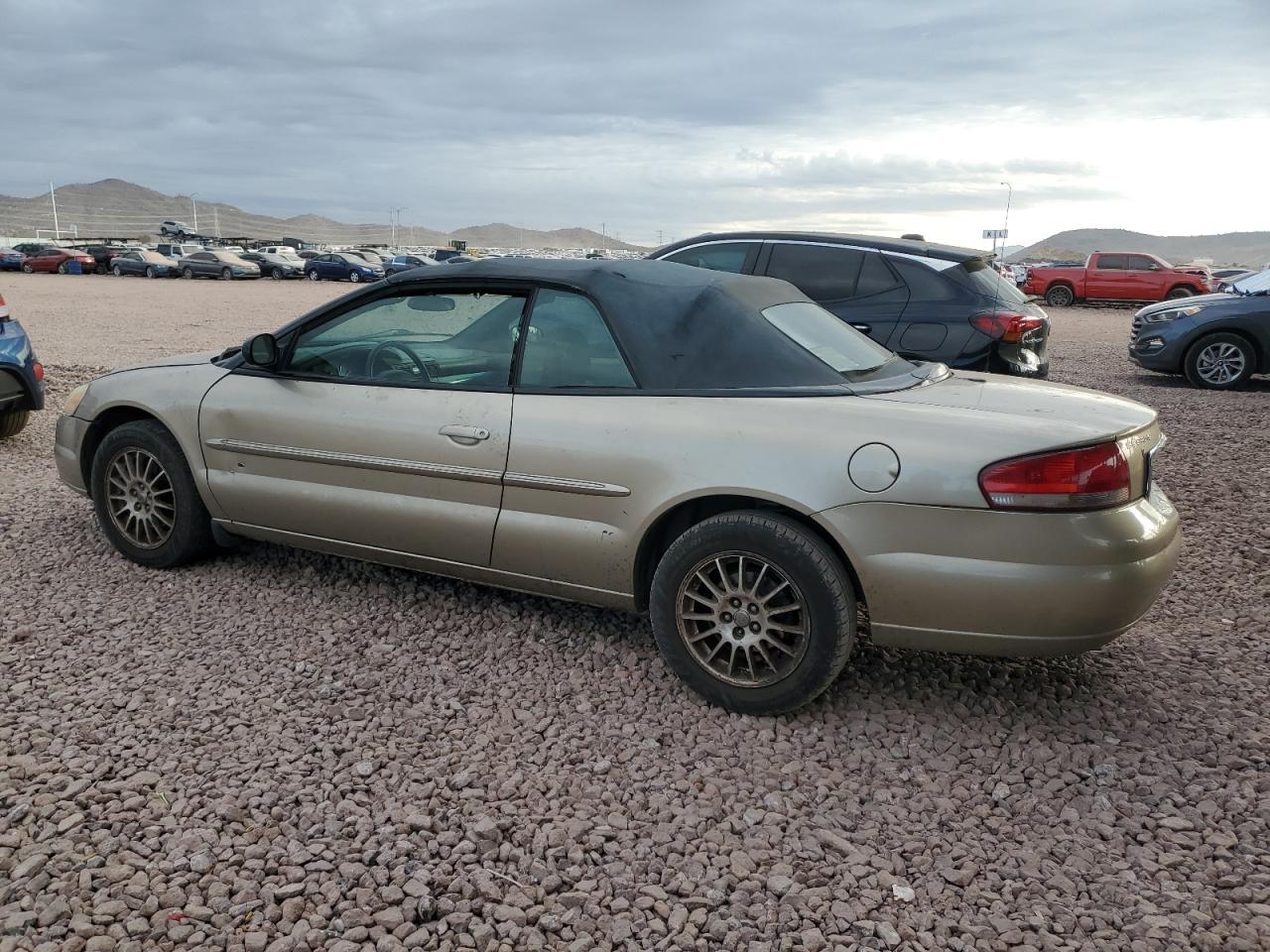 2004 Chrysler Sebring - Image 2