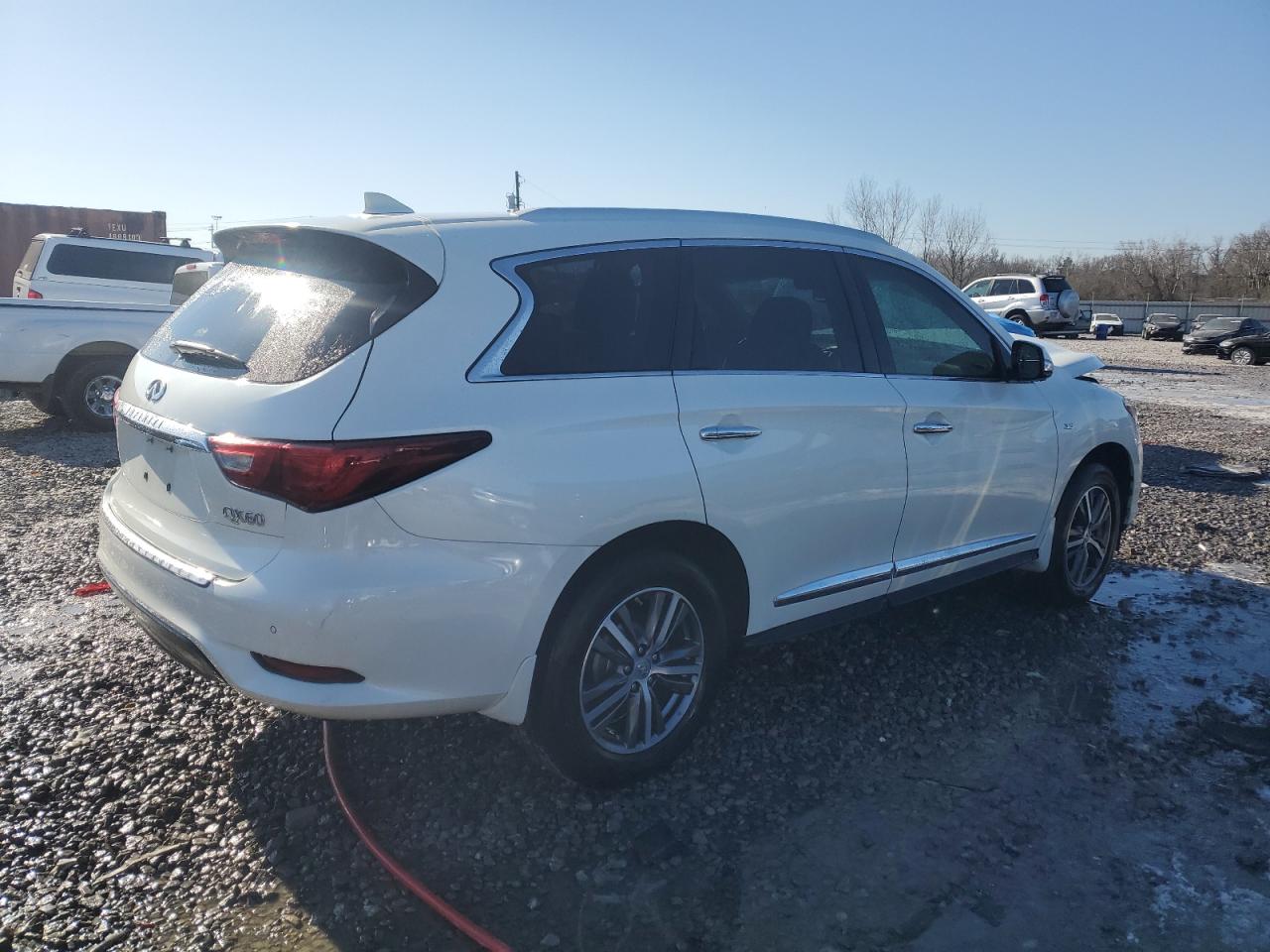 2017 Infiniti QX60 - Image 3
