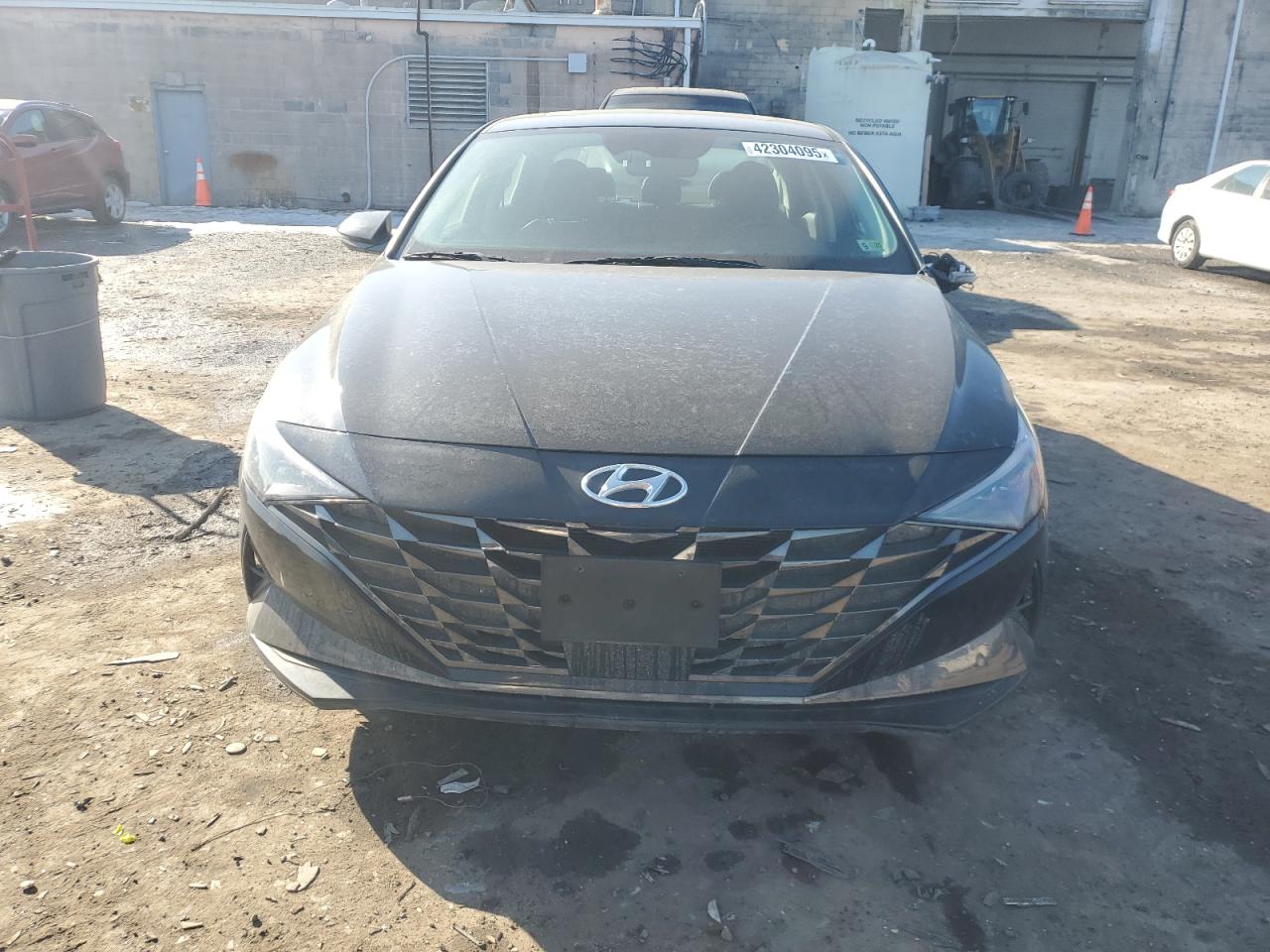2023 Hyundai Elantra - Image 5