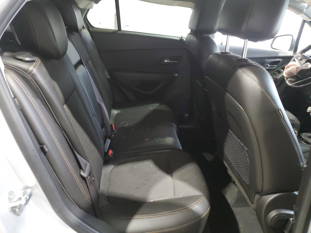 2018 Chevrolet Trax - Image 11