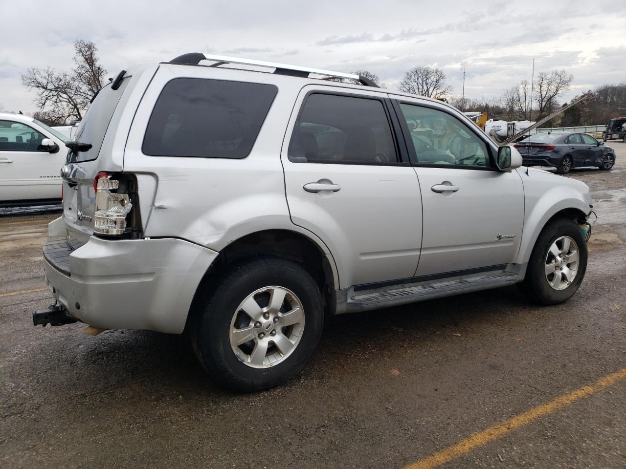 2010 Ford Escape - Image 3