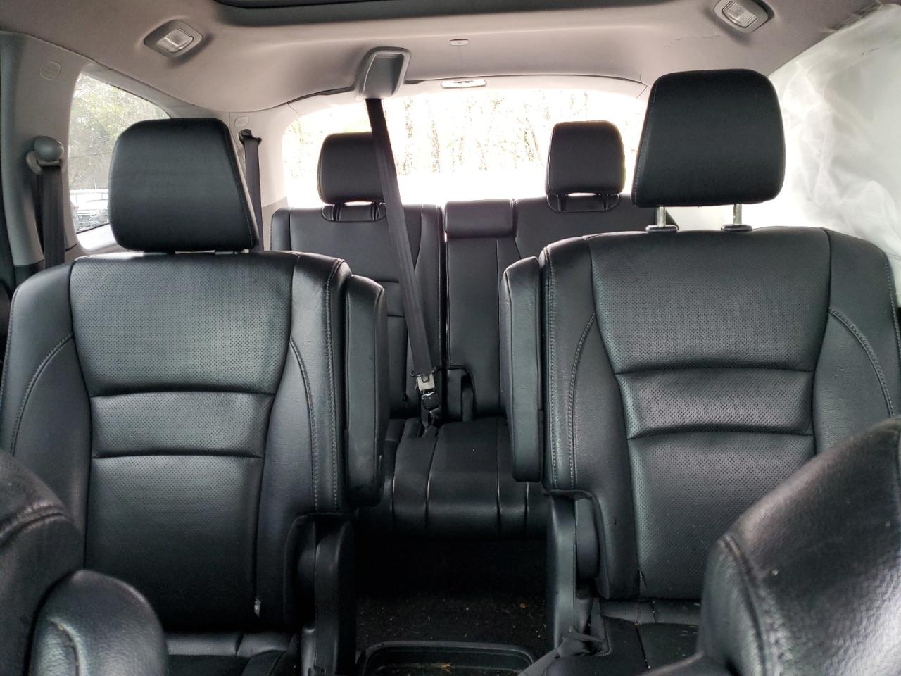 2016 Honda Pilot - Image 10