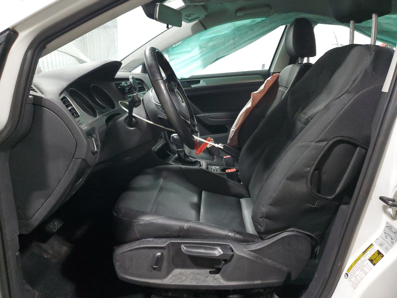 2017 Volkswagen Golf - Image 7