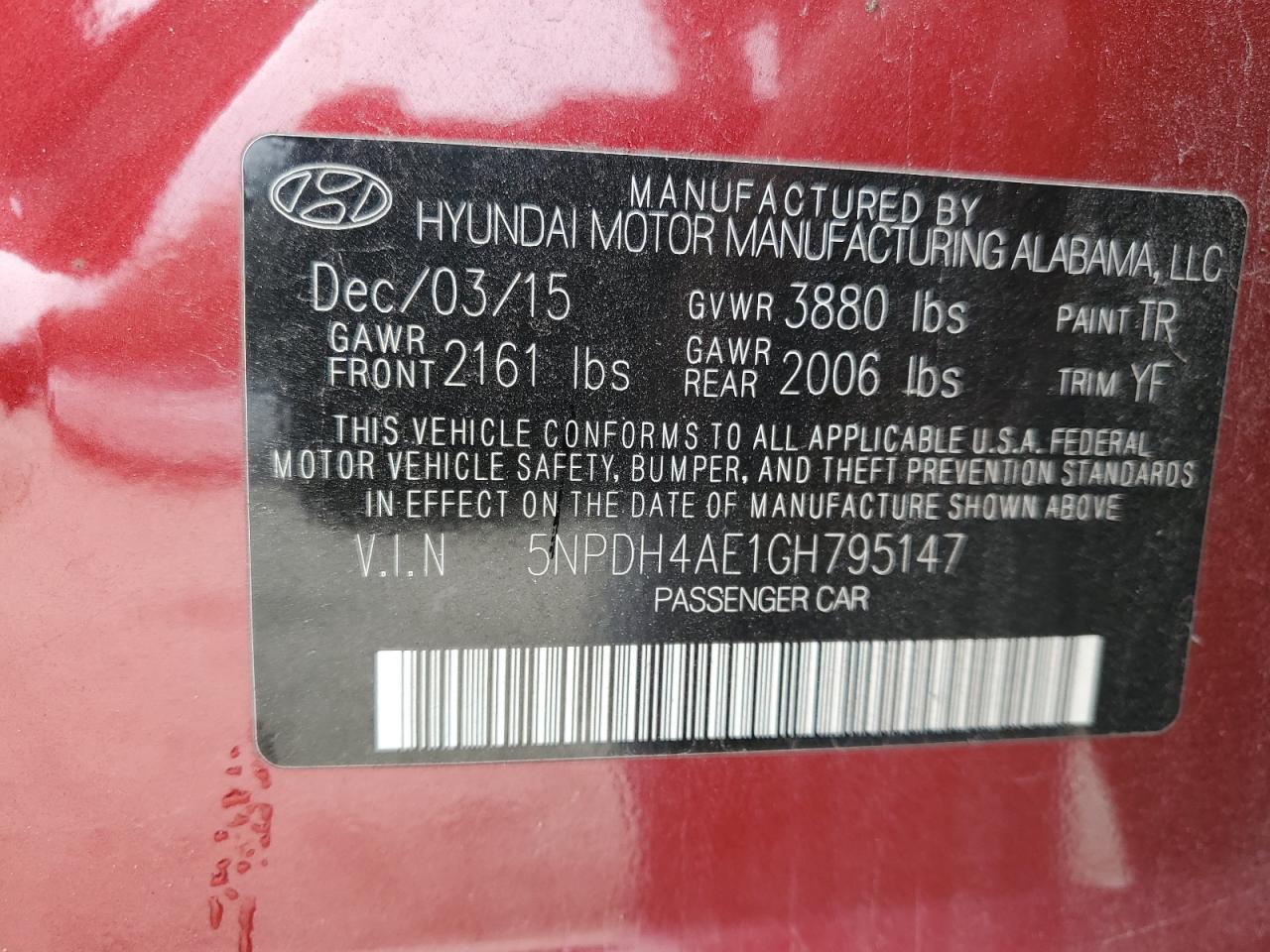 2016 Hyundai Elantra - Image 14
