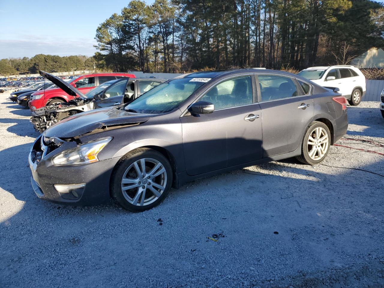2013 Nissan Altima - Image 1