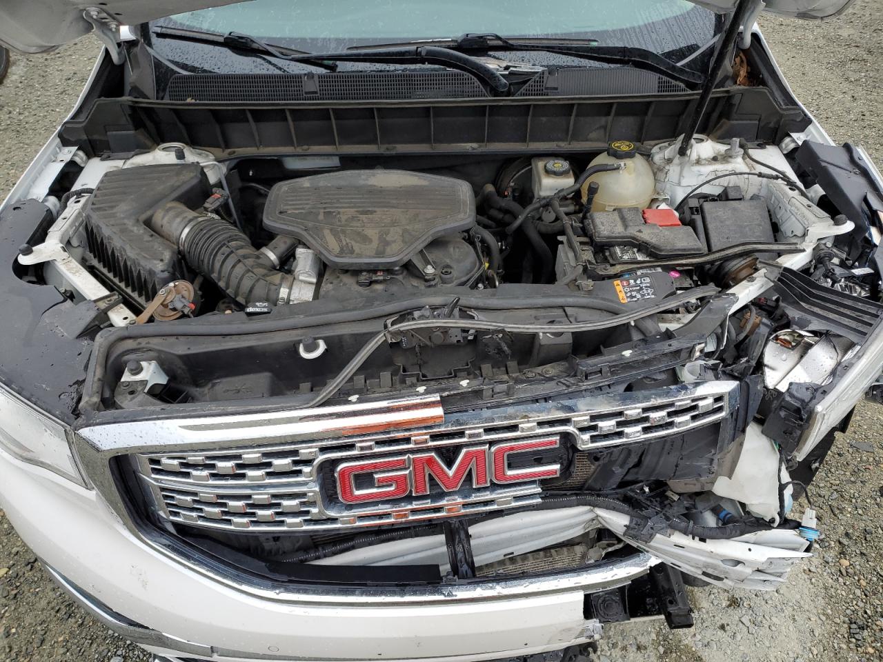 2018 GMC Acadia - Image 12