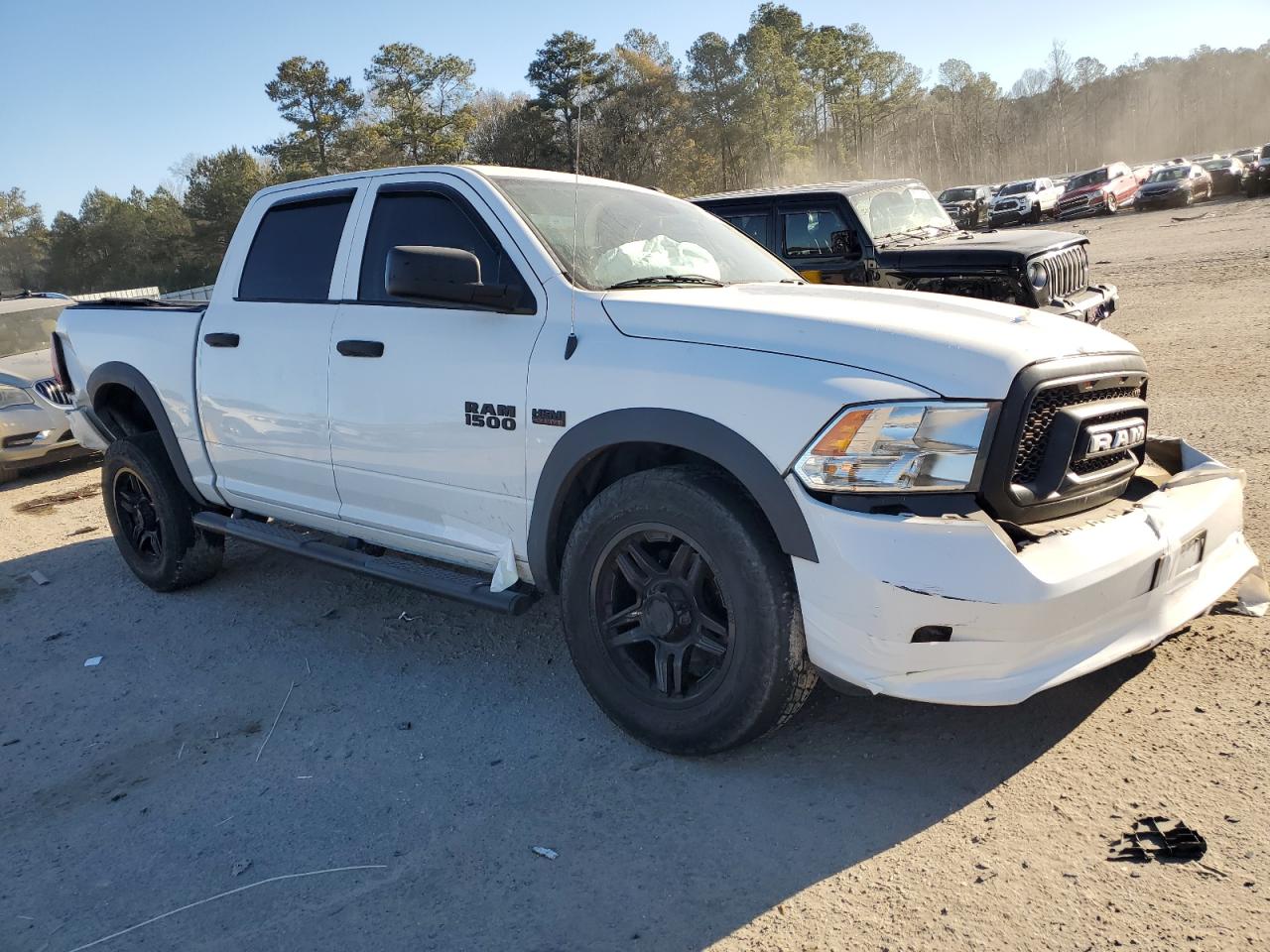 2017 RAM 1500 - Image 4