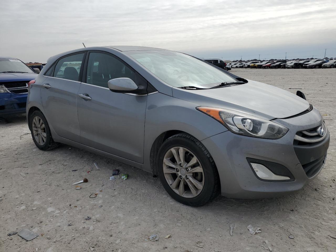 2014 Hyundai Elantra - Image 4