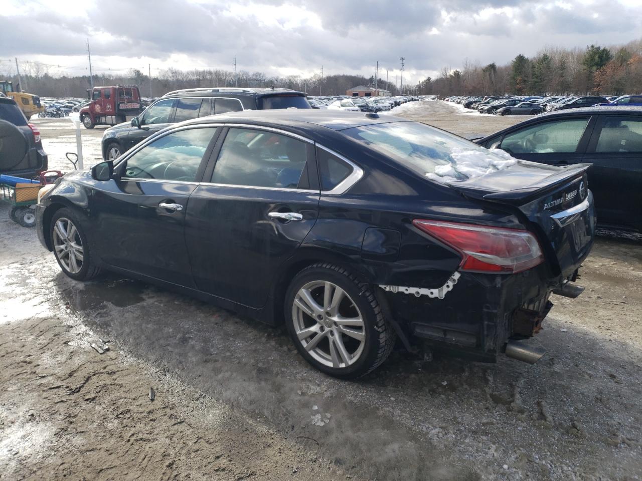 2013 Nissan Altima - Image 2