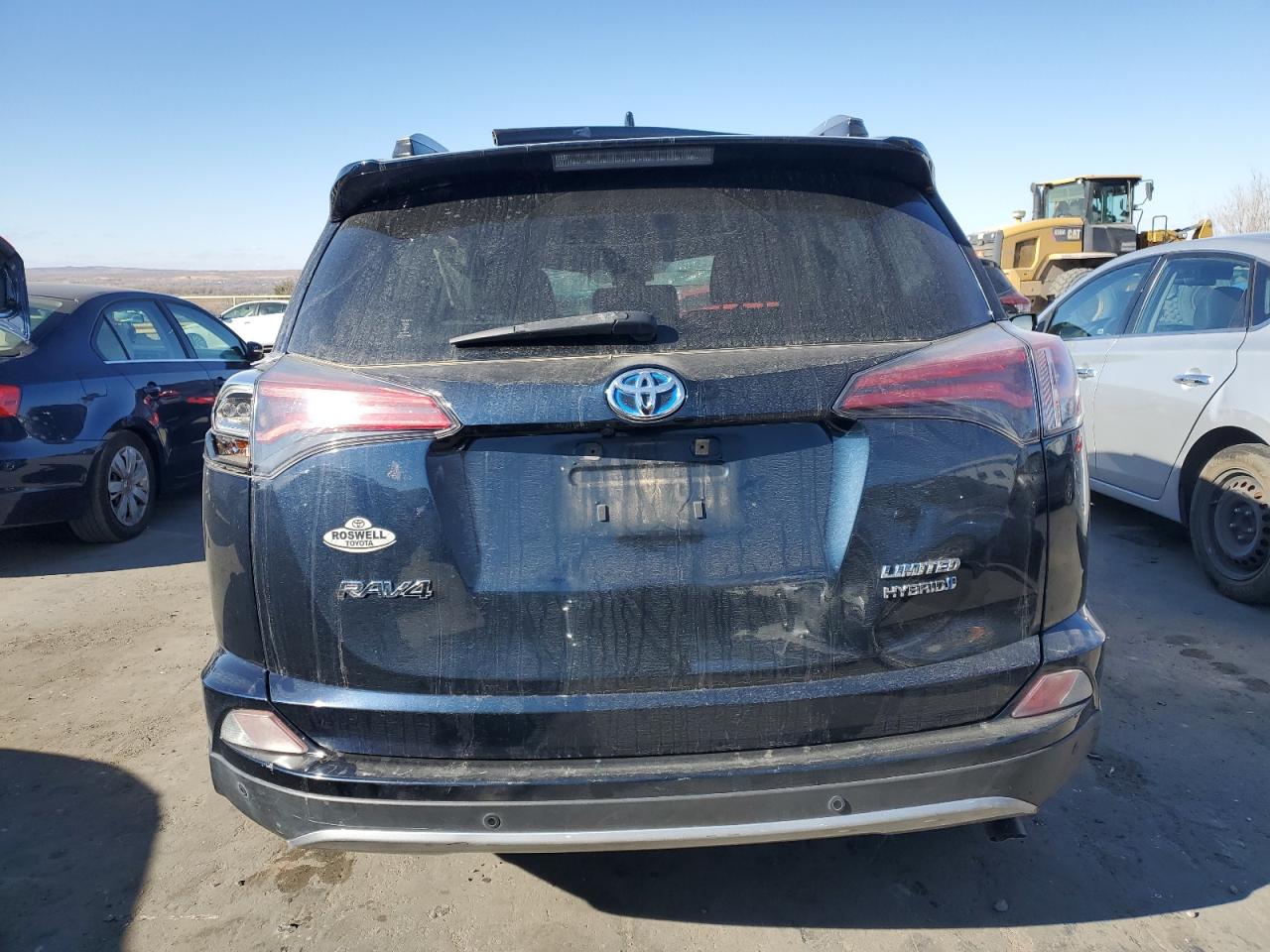 2018 Toyota RAV 4 - Image 6