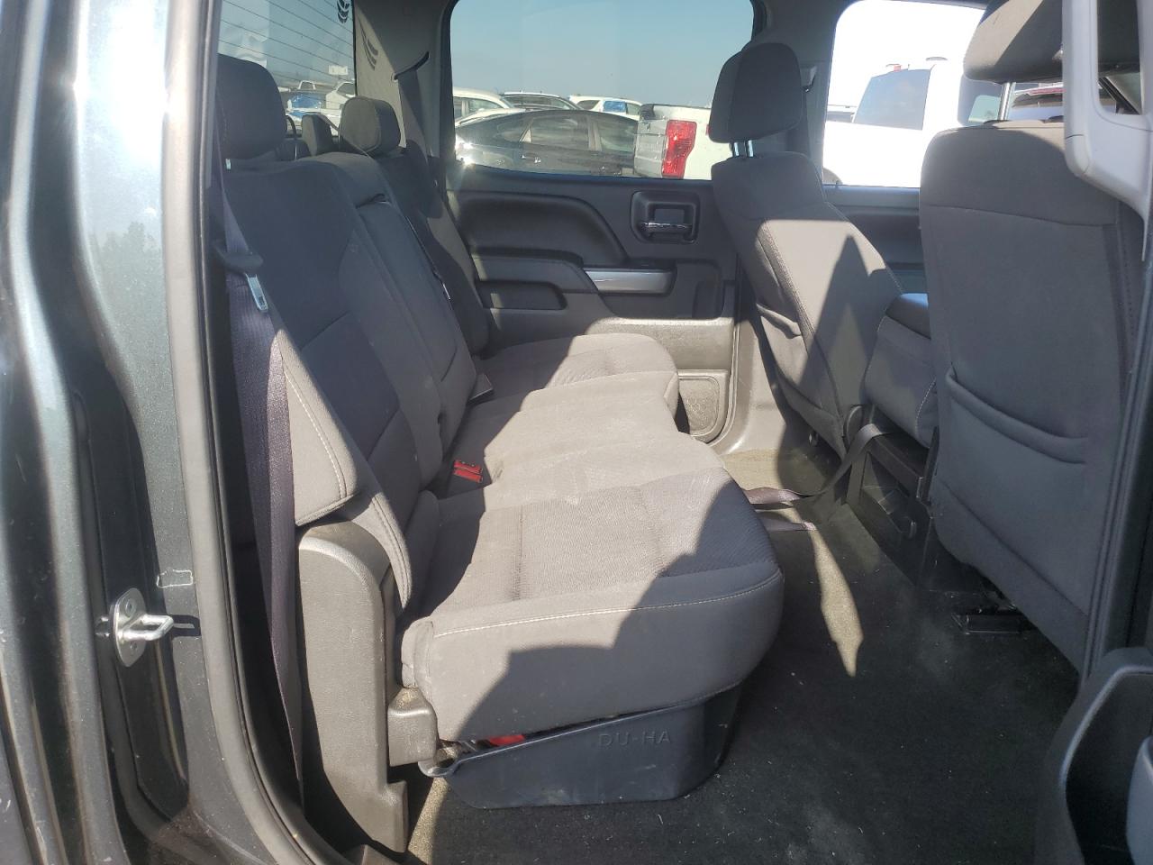 2017 Chevrolet Silverado - Image 10