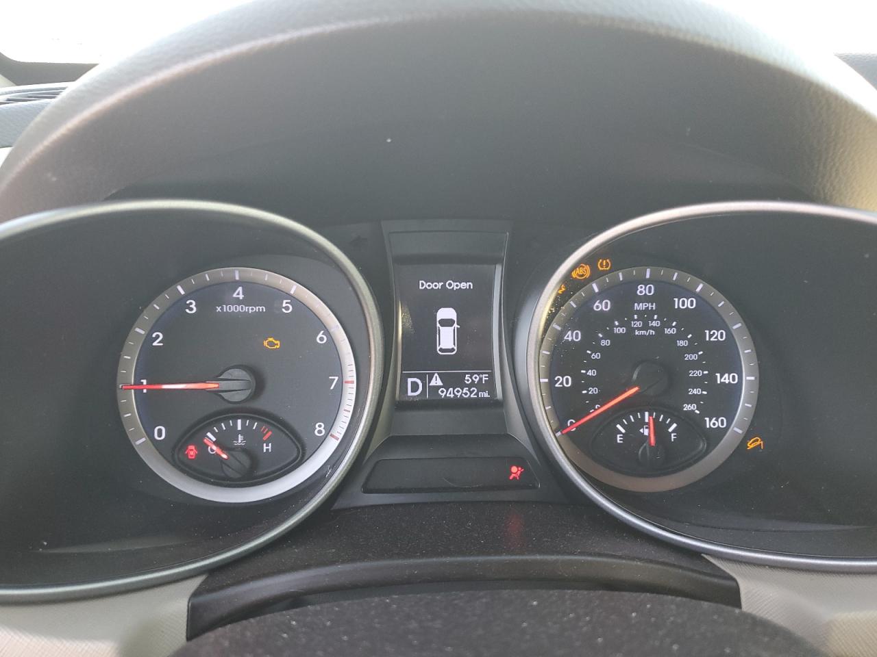 2013 Hyundai Santa Fe - Image 9
