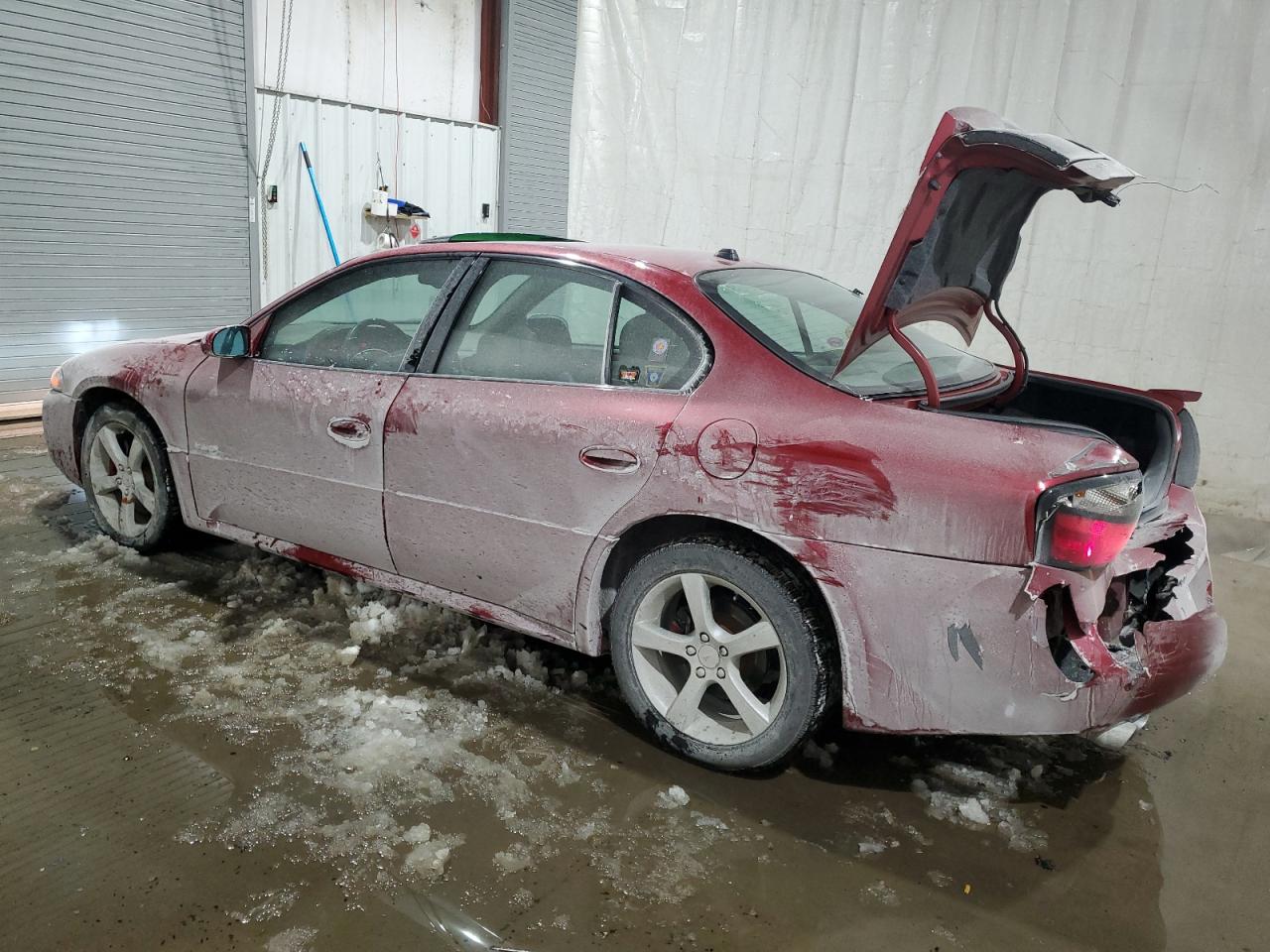 2004 Pontiac Bonneville - Image 2