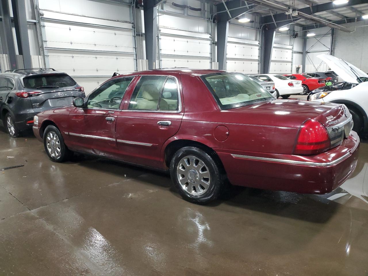 2008 Mercury Grand Marquis - Image 2