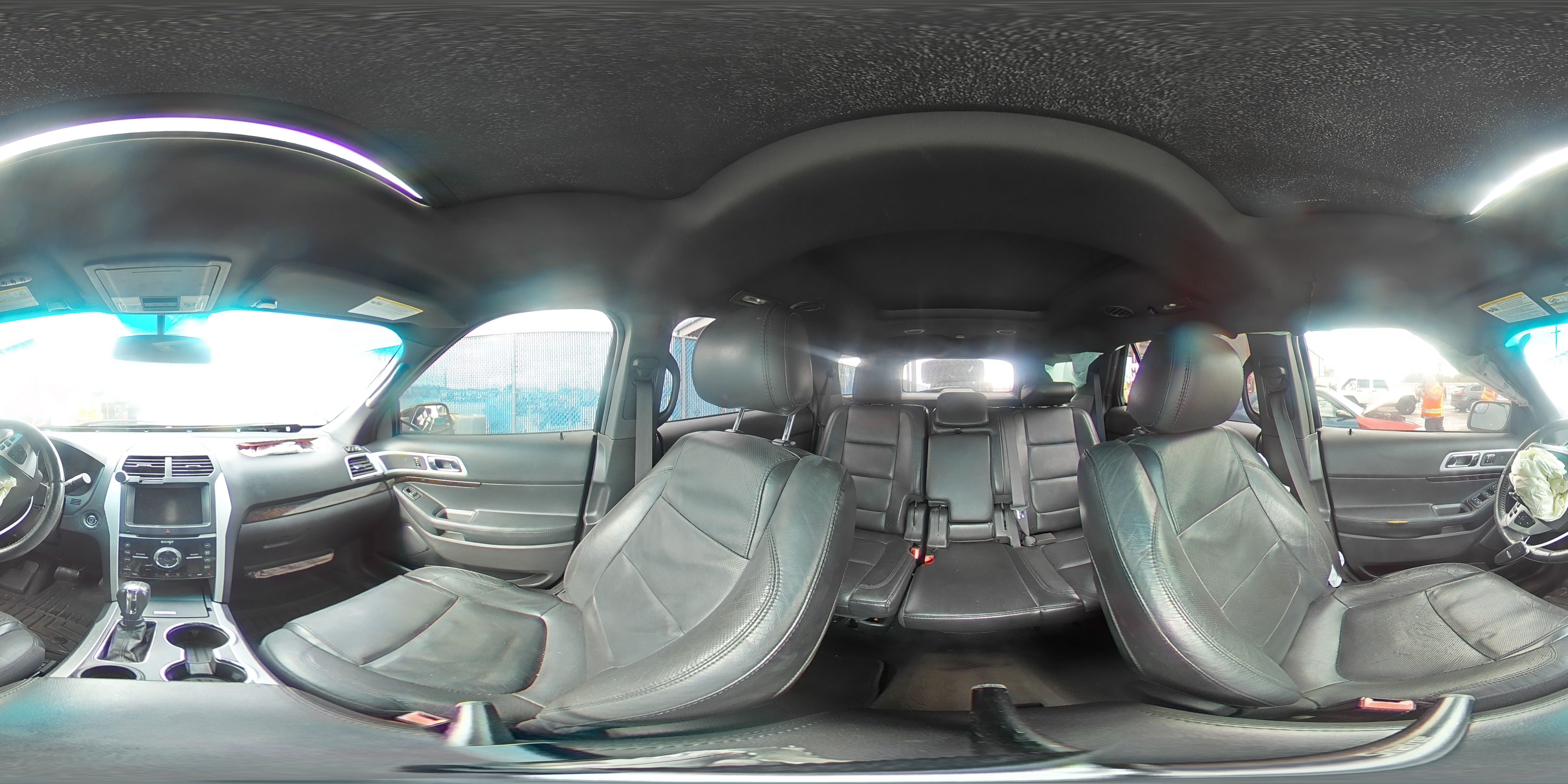 2014 Ford Explorer - Image 15