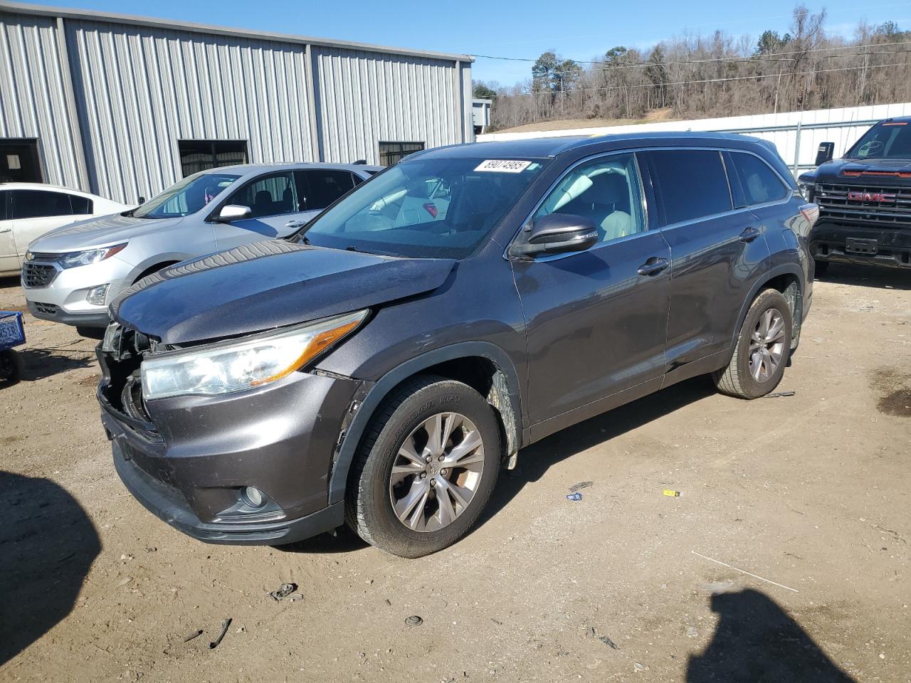 2015 Toyota Highlander - Image 1