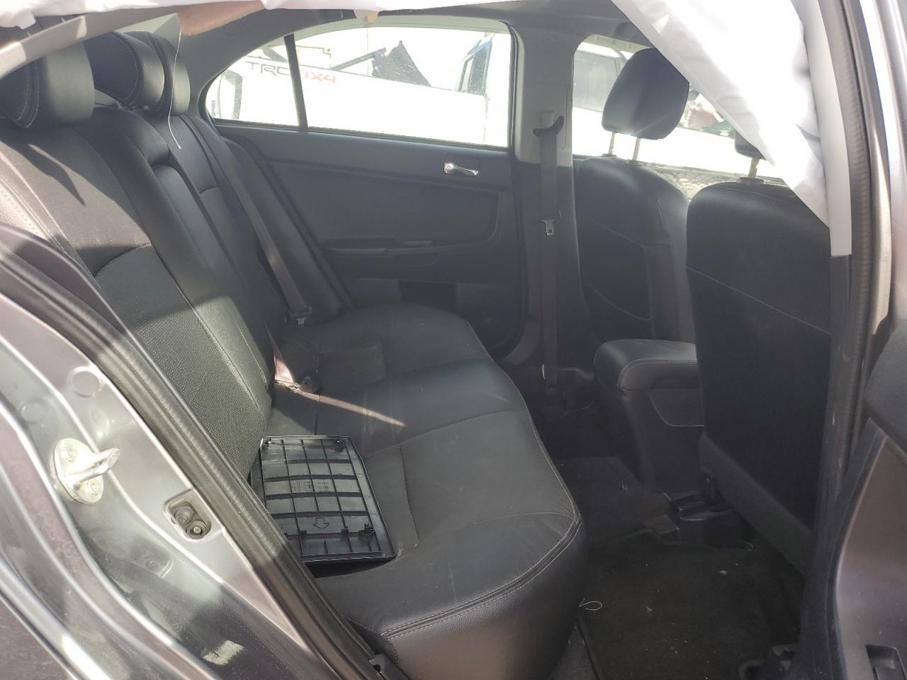 2016 Mitsubishi Lancer - Image 10