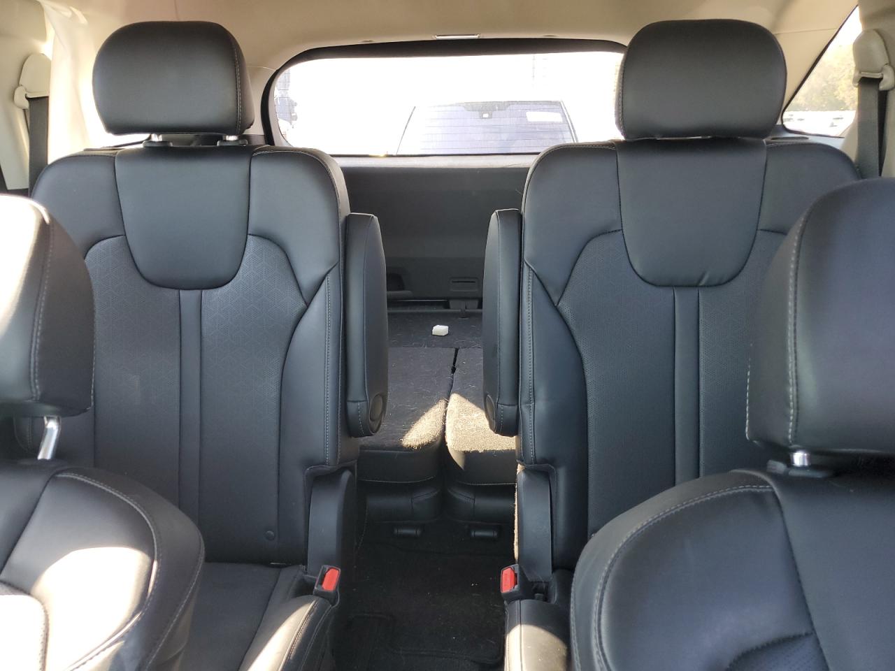 2022 Kia Sorento - Image 10