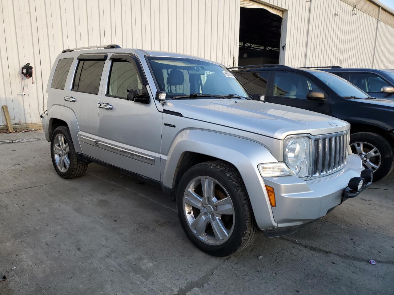 2011 Jeep Liberty (North America) - Image 4