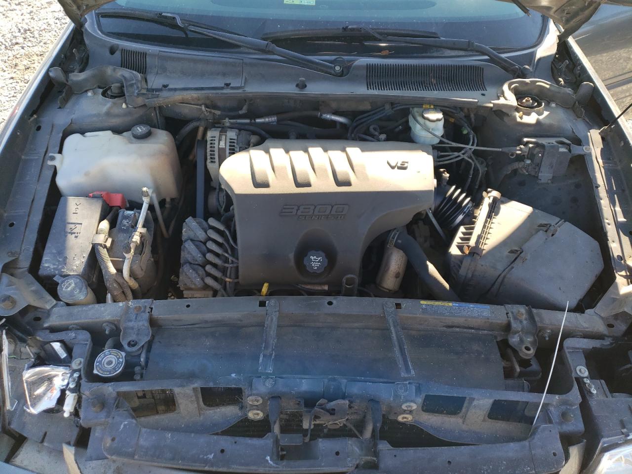 2004 Buick LeSabre - Image 11