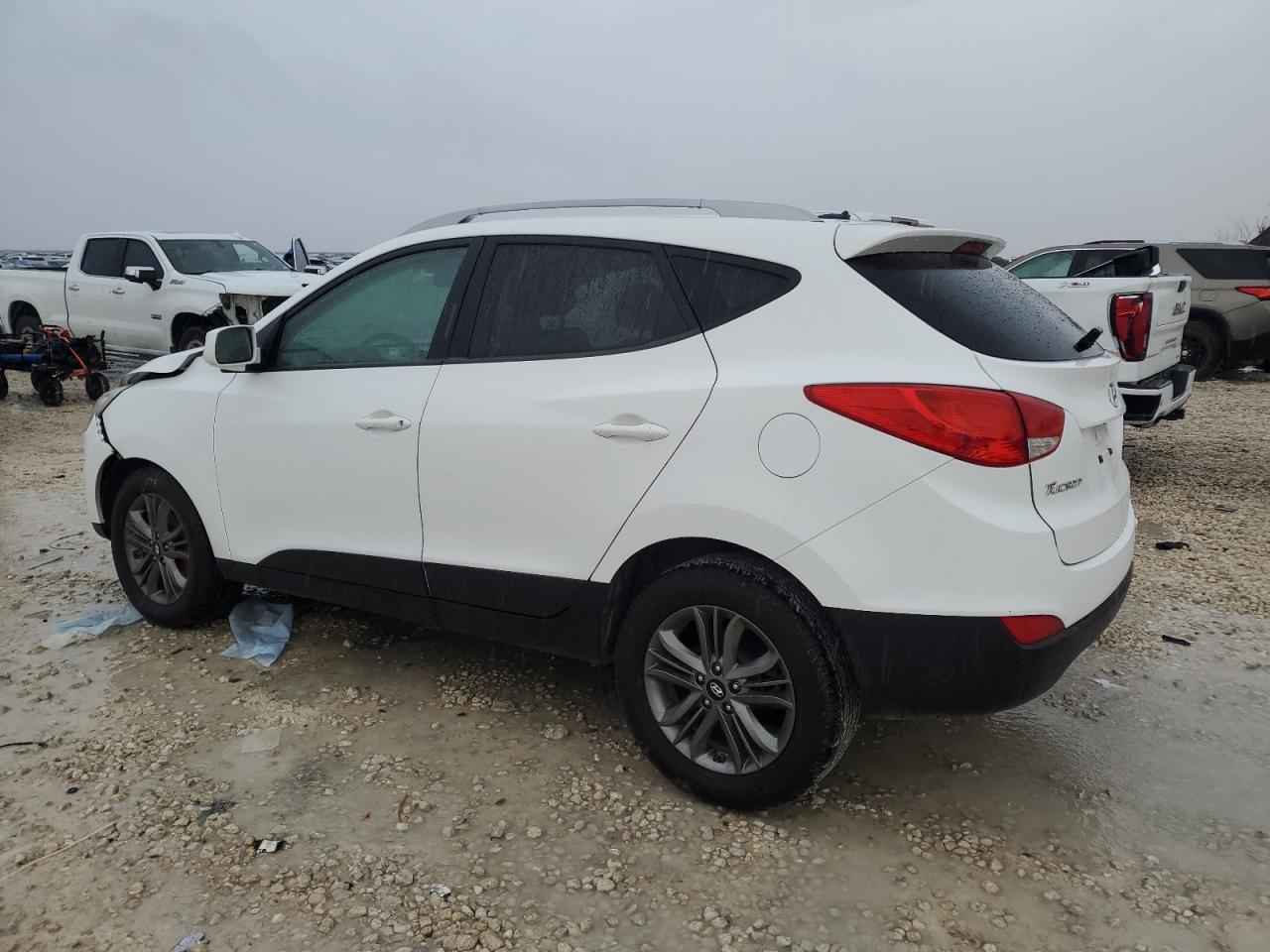 2015 Hyundai Tucson - Image 2