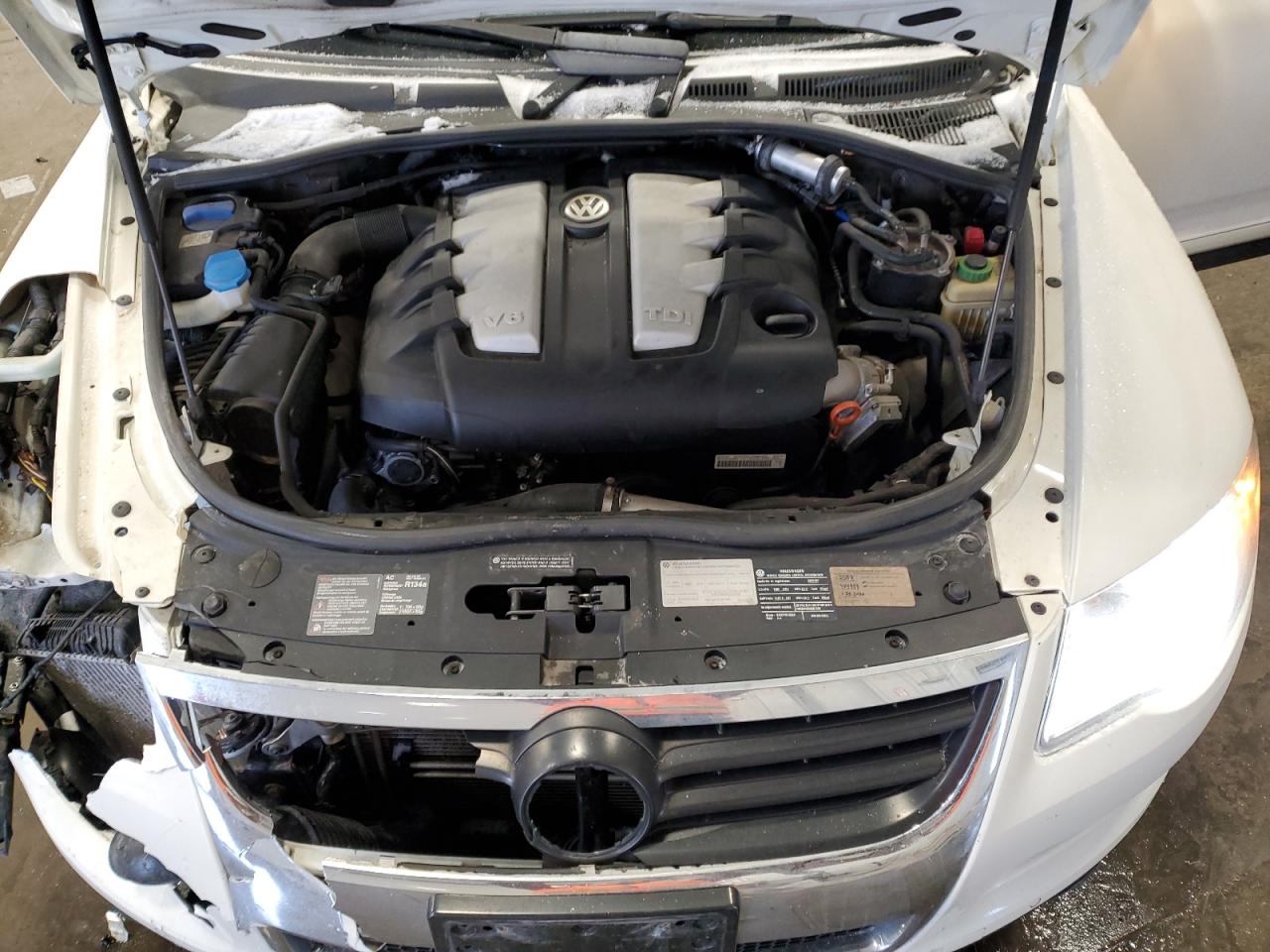 2009 Volkswagen Touareg - Image 12