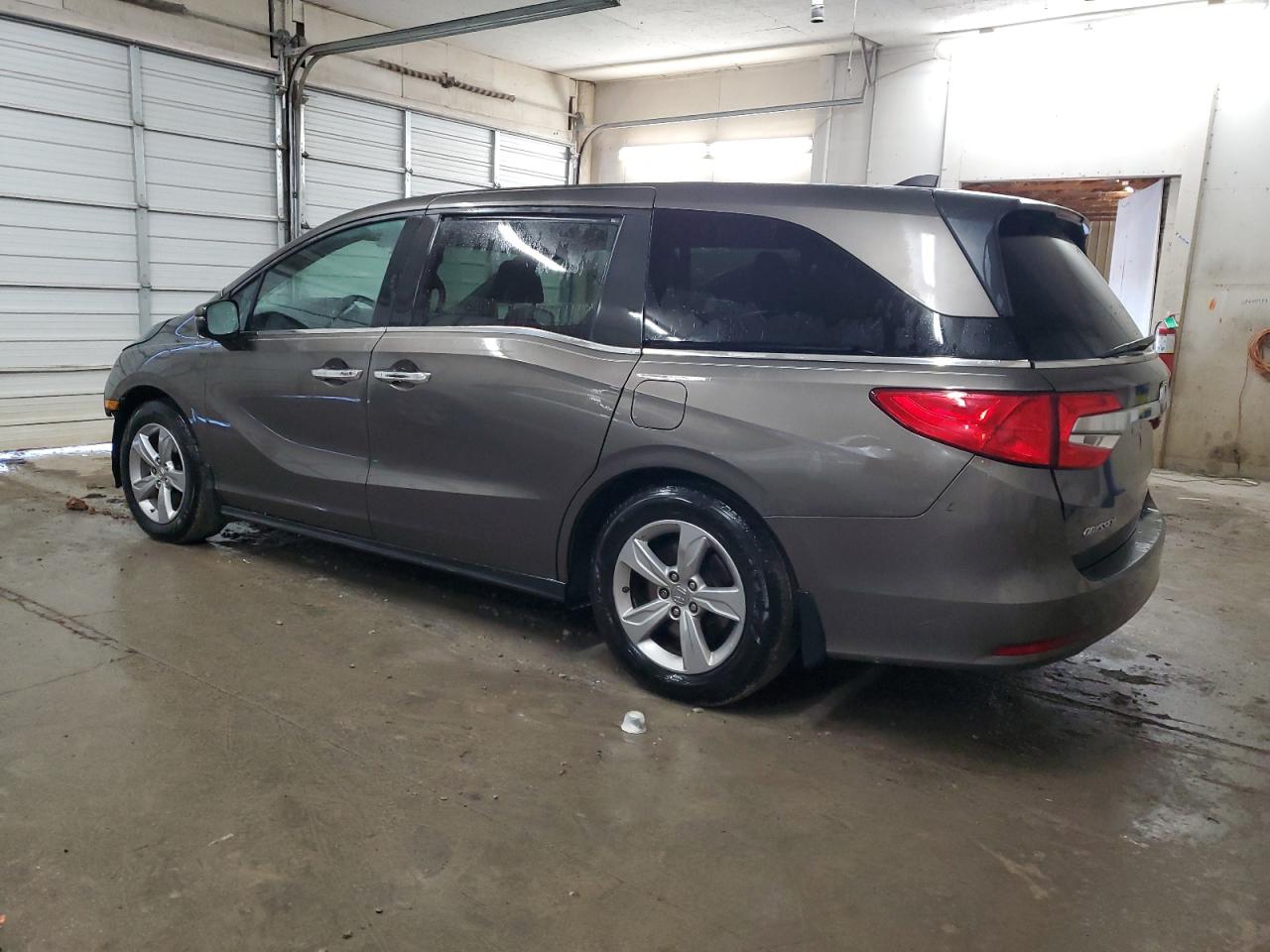 2019 Honda Odyssey - Image 2