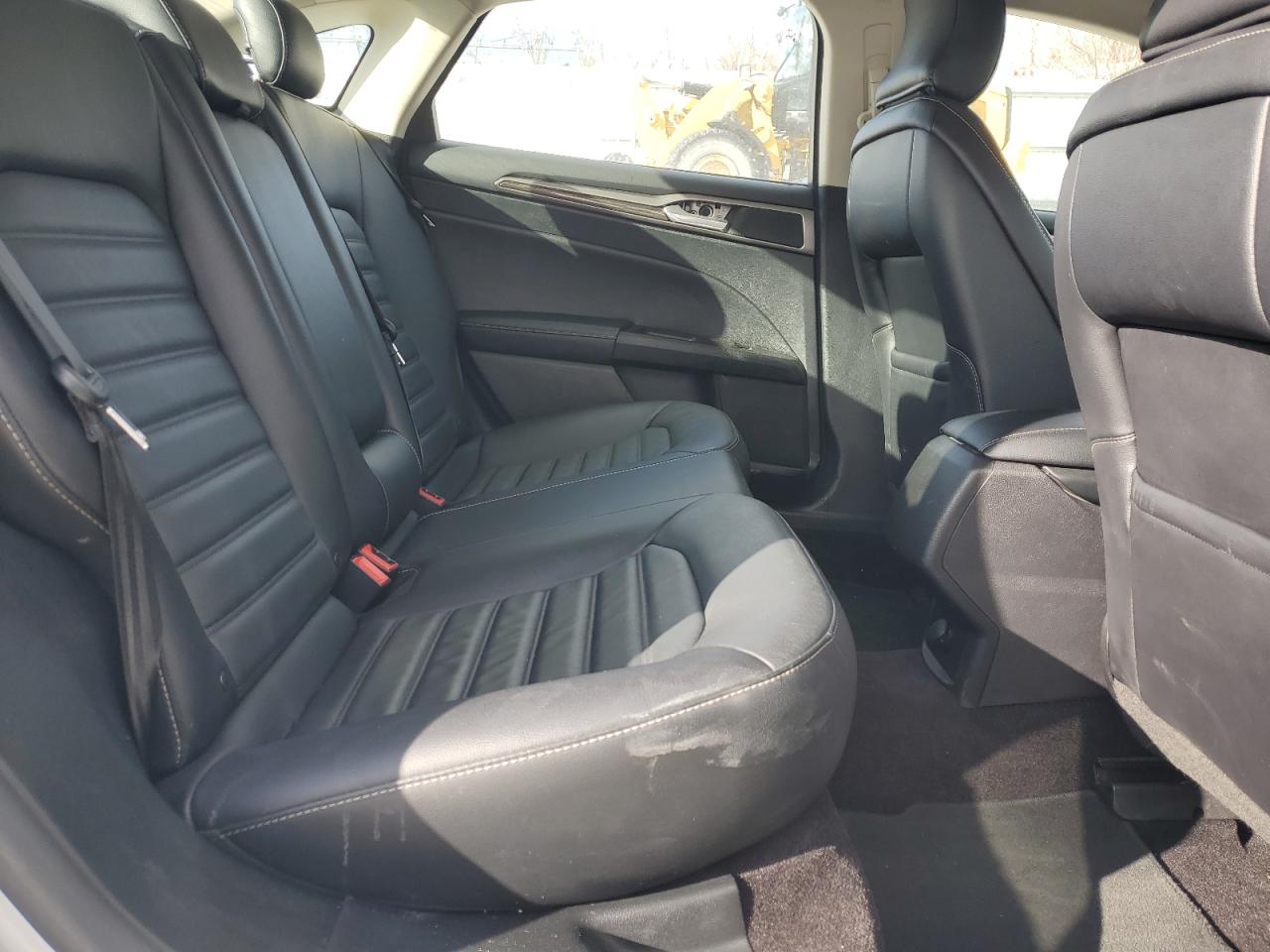 2017 Ford Fusion - Image 10