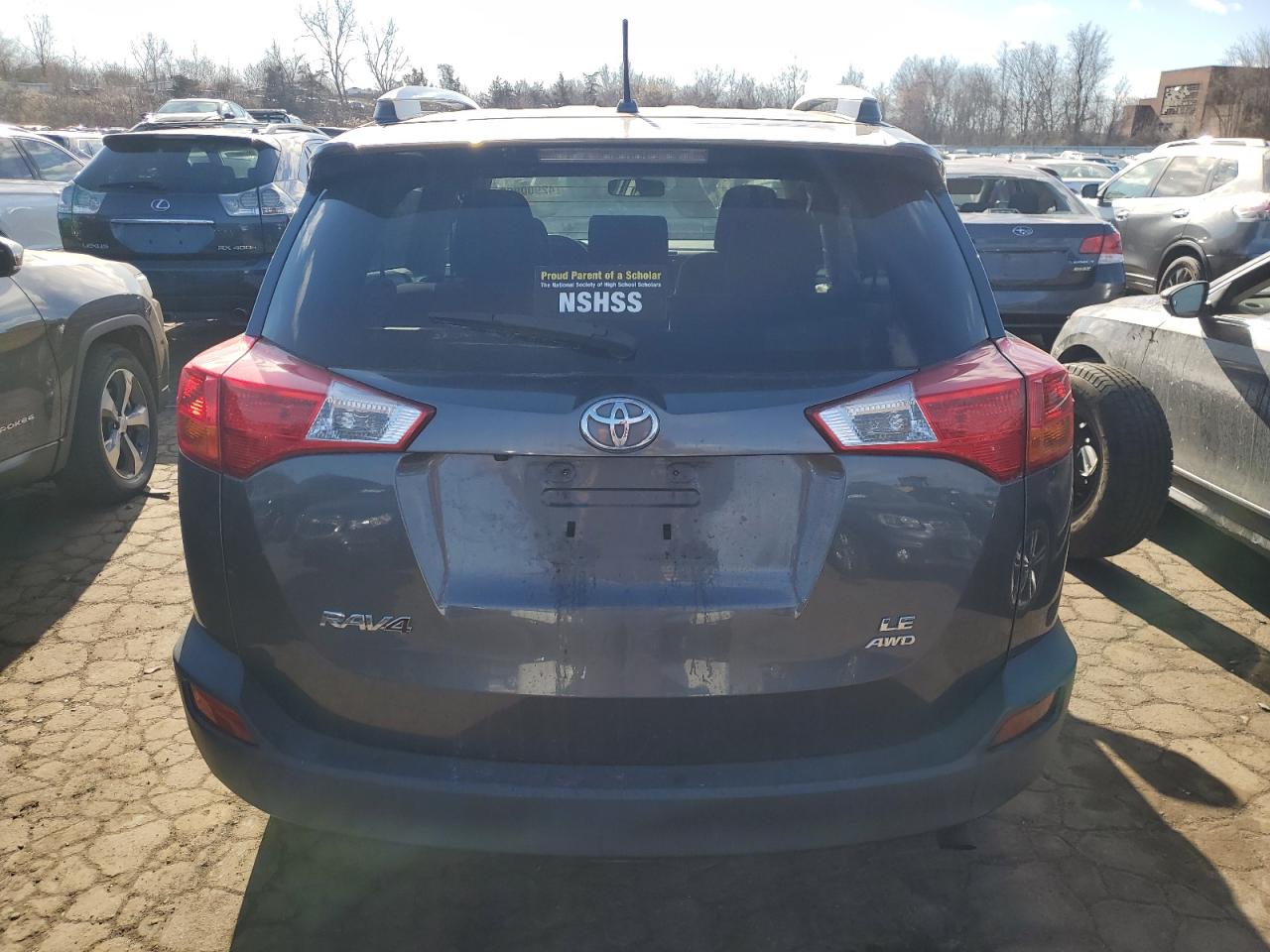 2015 Toyota RAV 4 - Image 6