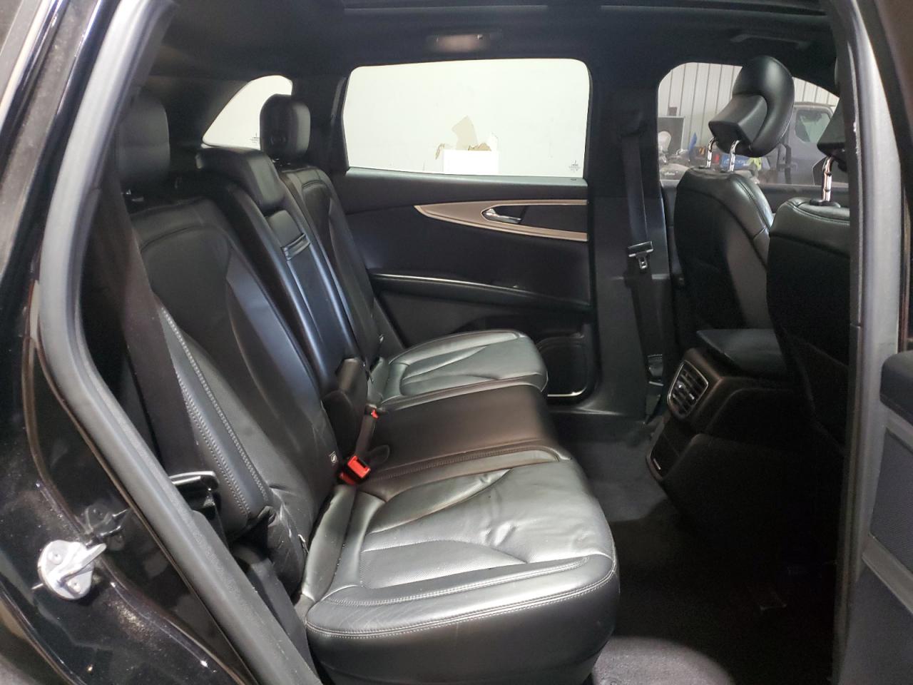 2016 Lincoln MKX - Image 11