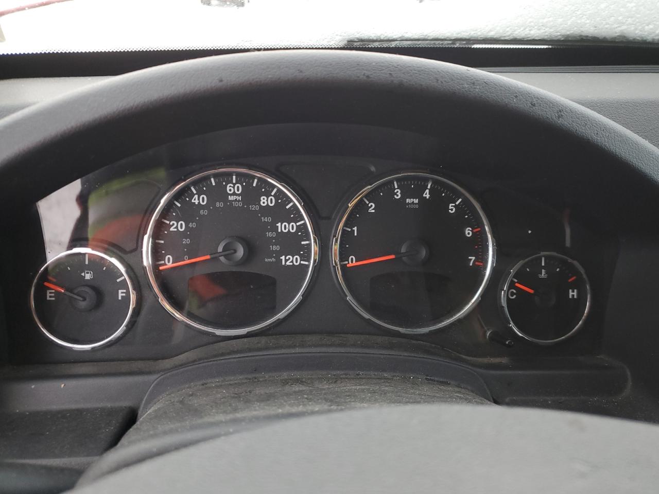 2009 Jeep Liberty (North America) - Image 9