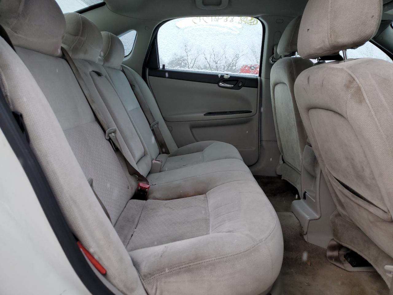 2008 Chevrolet Impala - Image 10