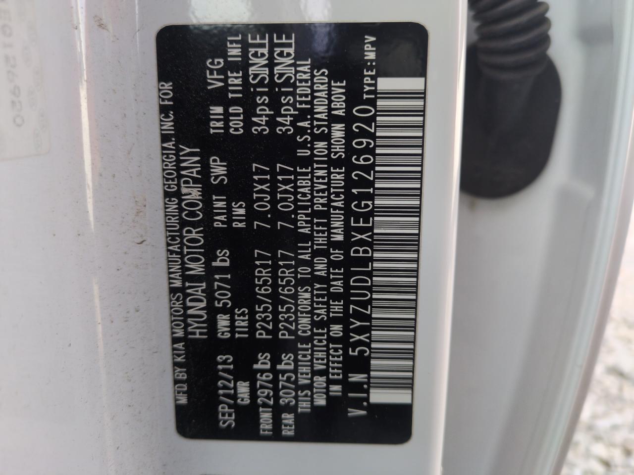 2014 Hyundai Santa Fe - Image 12