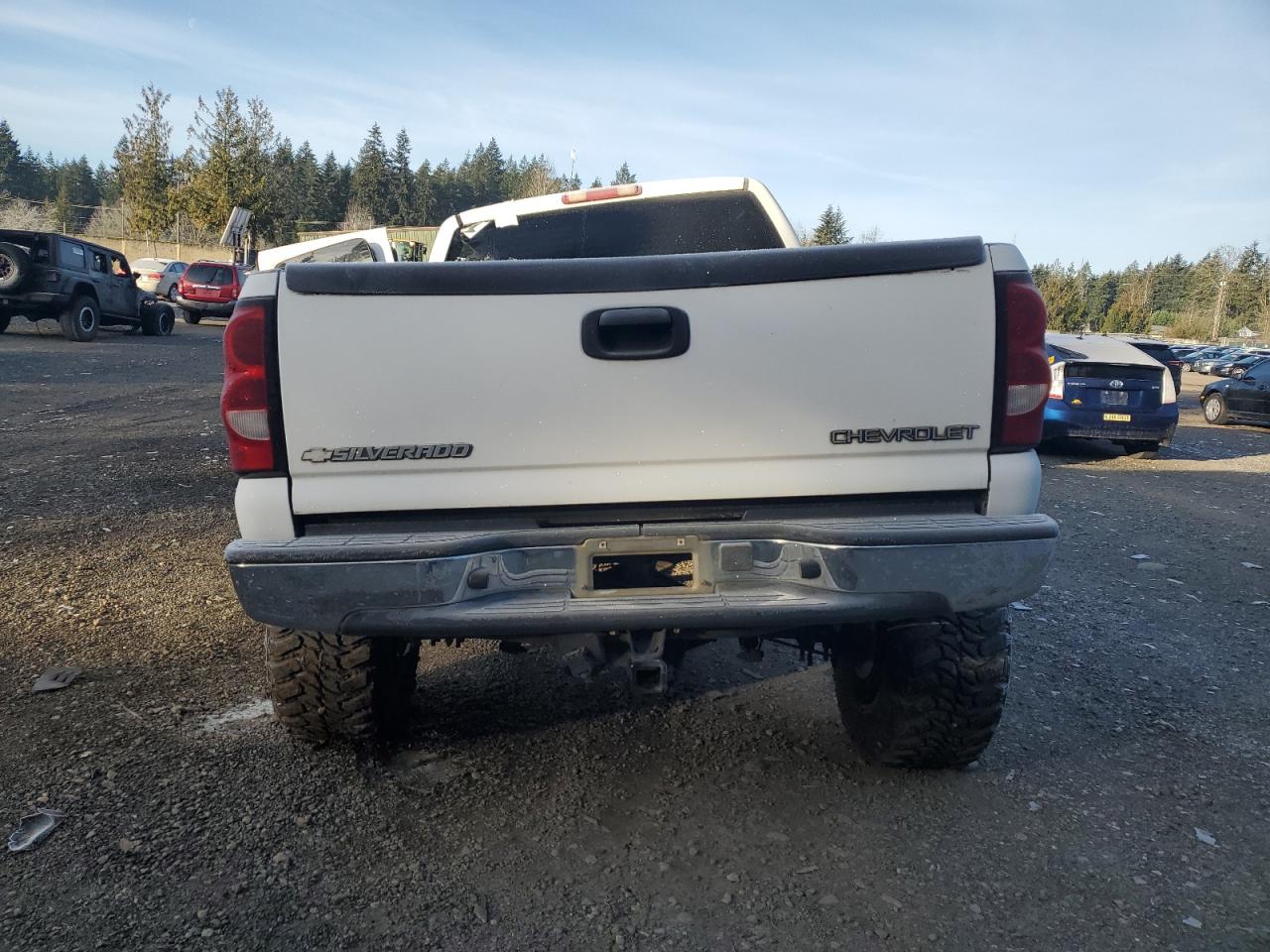 2003 Chevrolet Silverado K2500 Heavy Duty VIN: 1GCHK29143E359489 Lot: 82926934