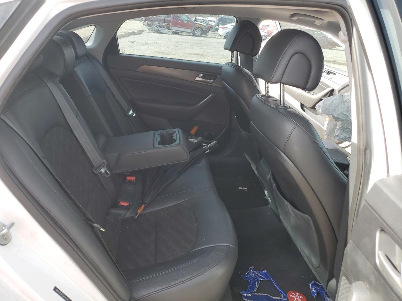 2016 Hyundai Sonata - Image 10
