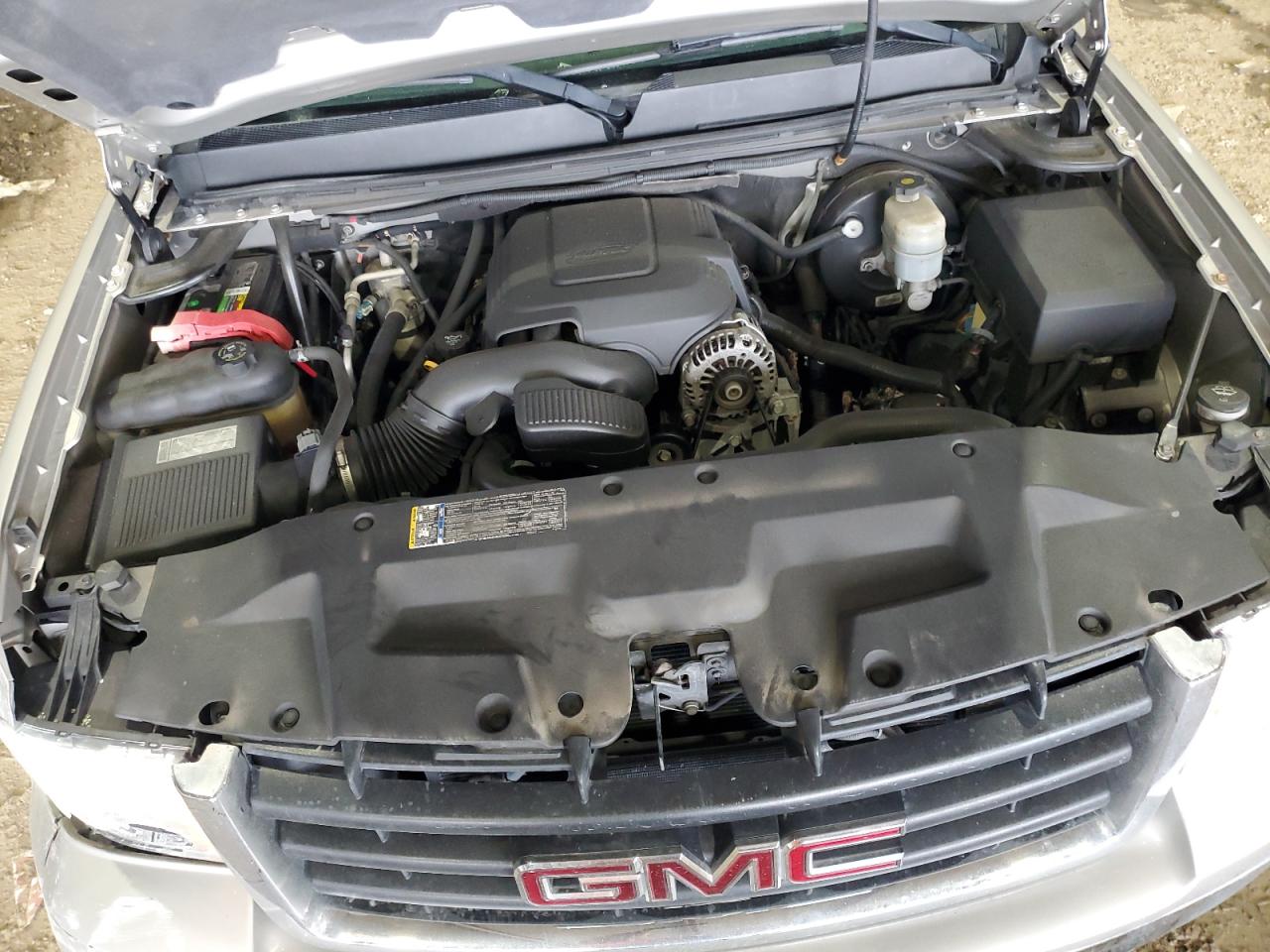 2009 GMC Sierra - Image 11