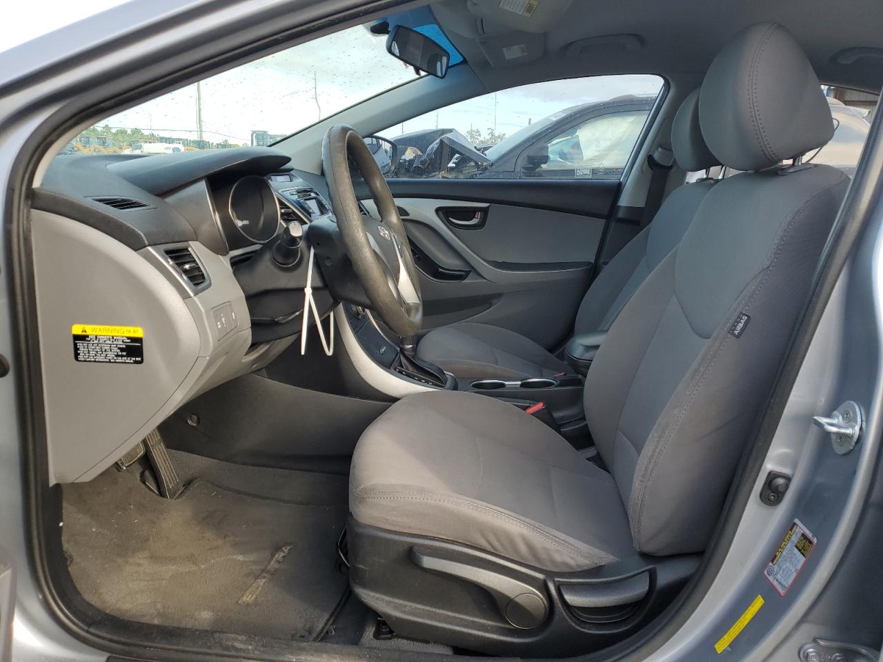 2016 Hyundai Elantra - Image 7