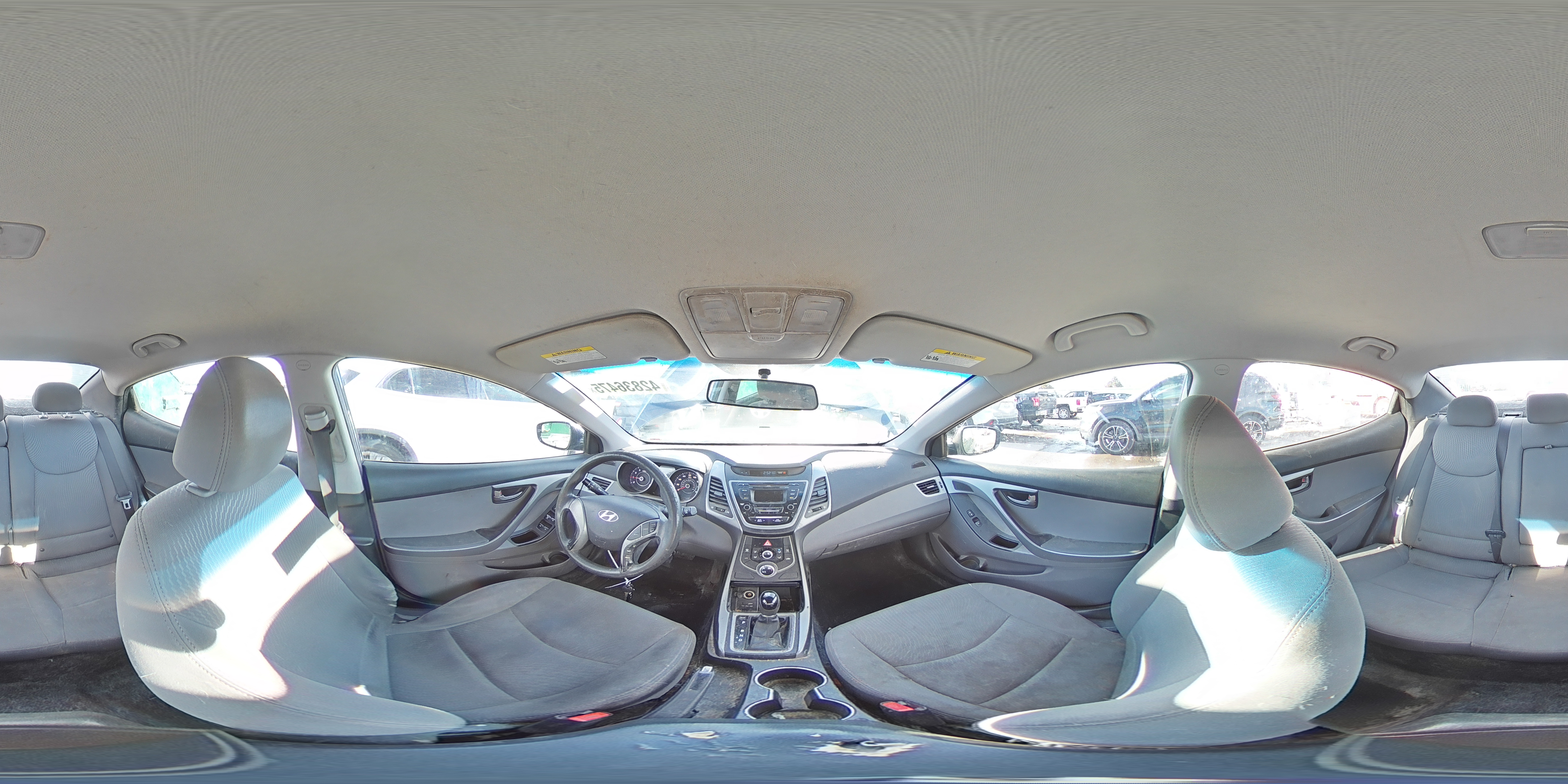 2015 Hyundai Elantra - Image 15