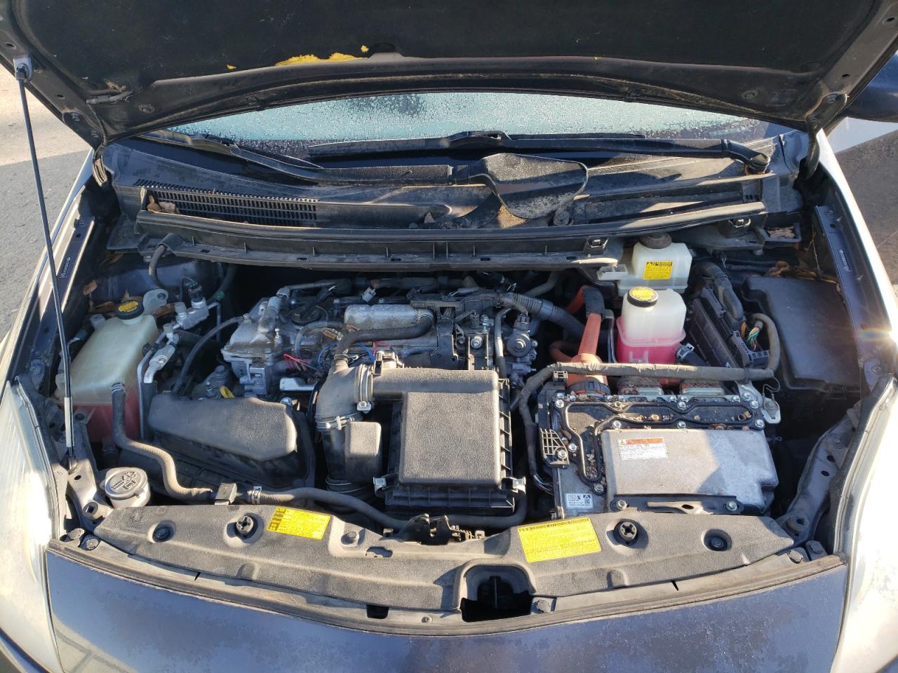 2012 Toyota Prius - Image 12