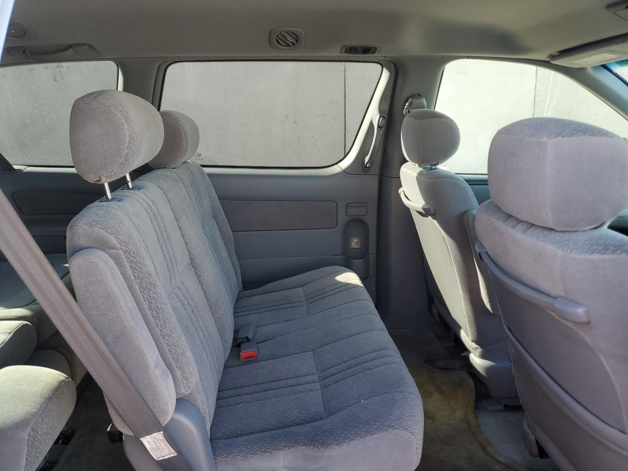 2002 Toyota Sienna Ce VIN: 4T3ZF19C52U478440 Lot: 42342105