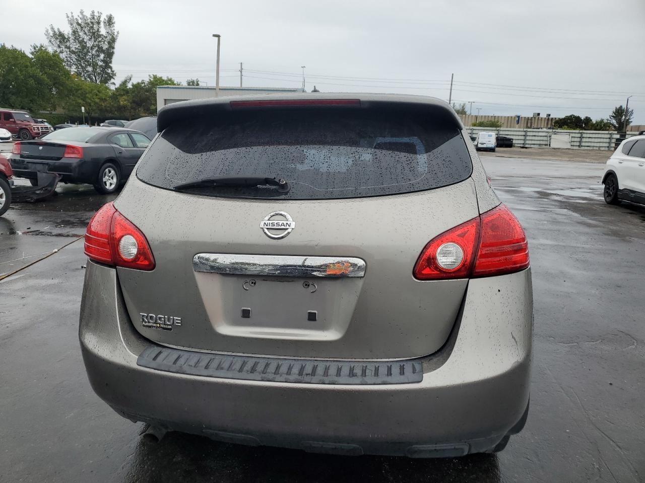 2011 Nissan Rogue - Image 6