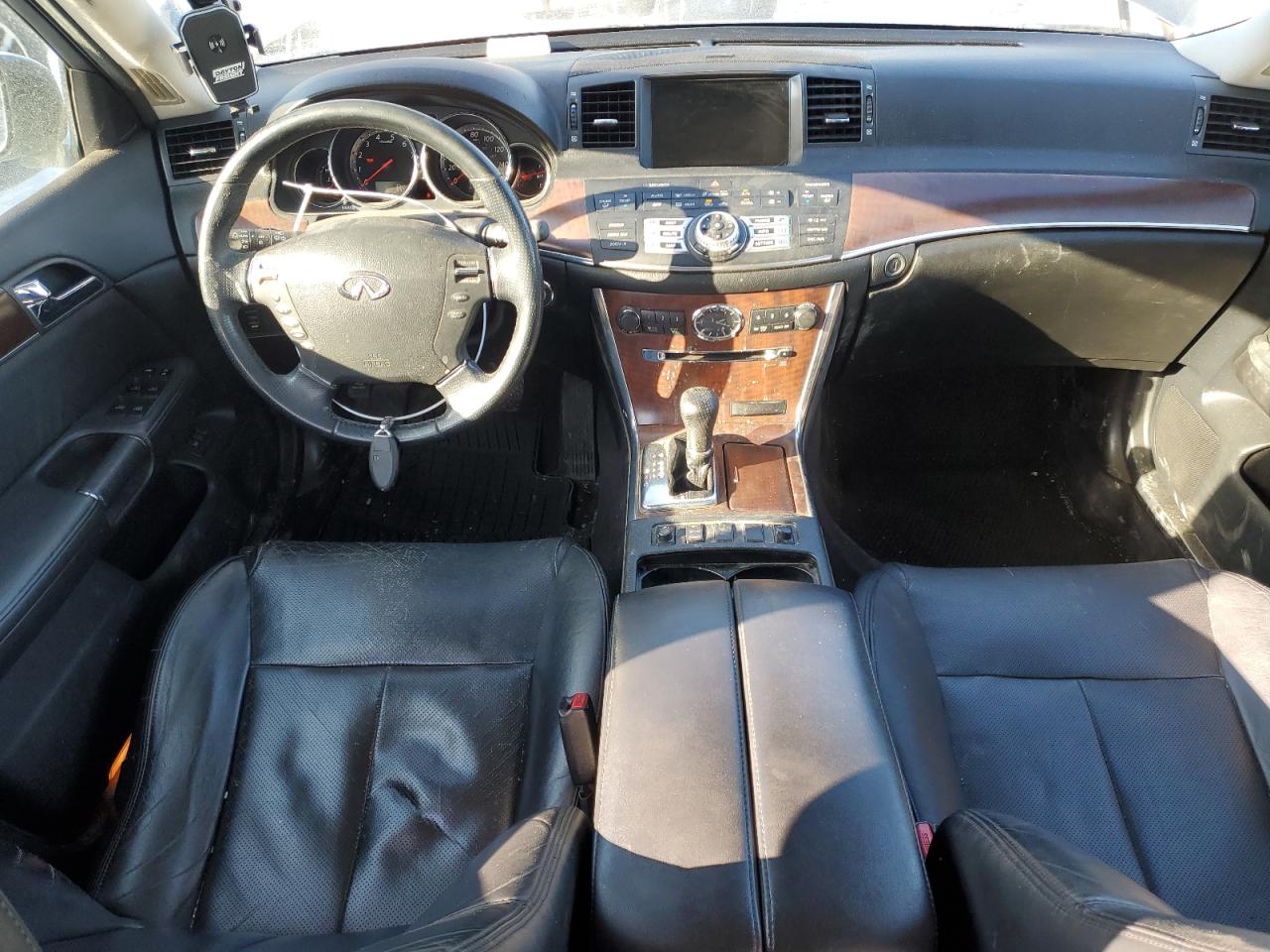 2009 Infiniti M - Image 8