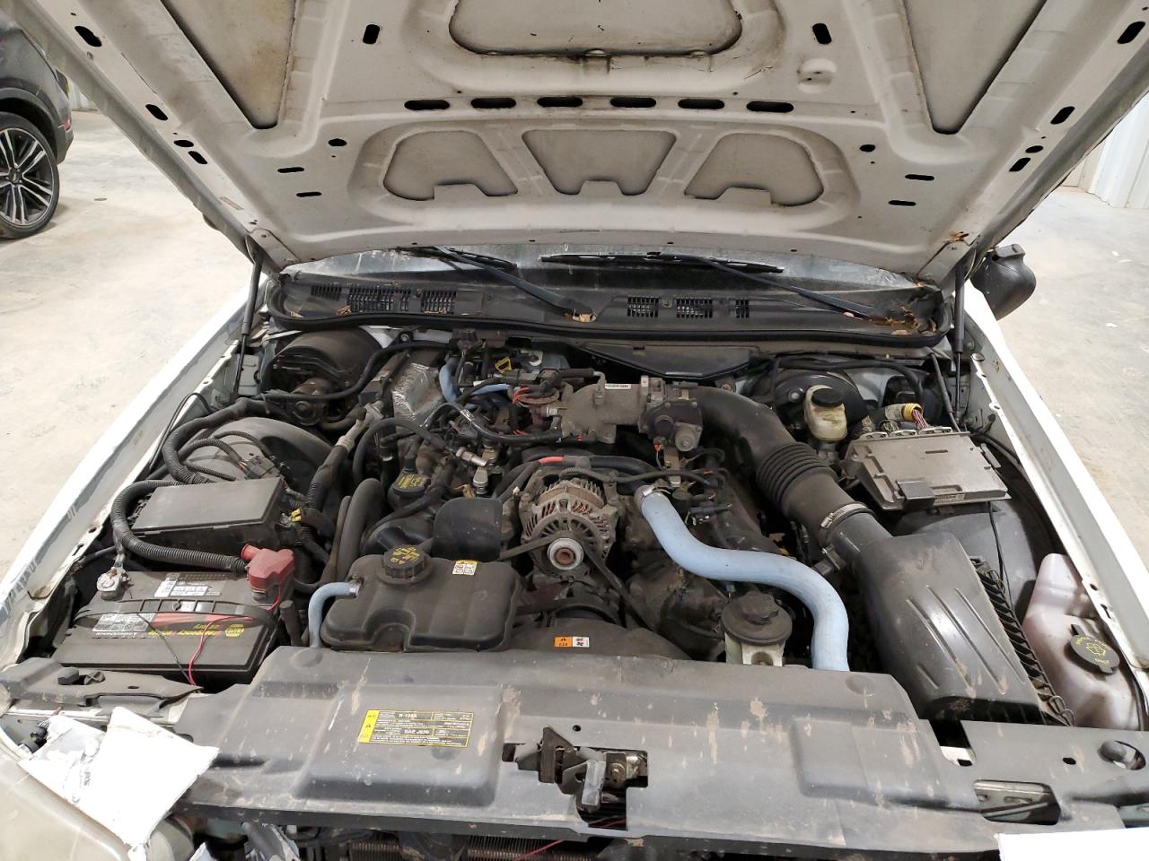 2011 Ford Crown Victoria - Image 12