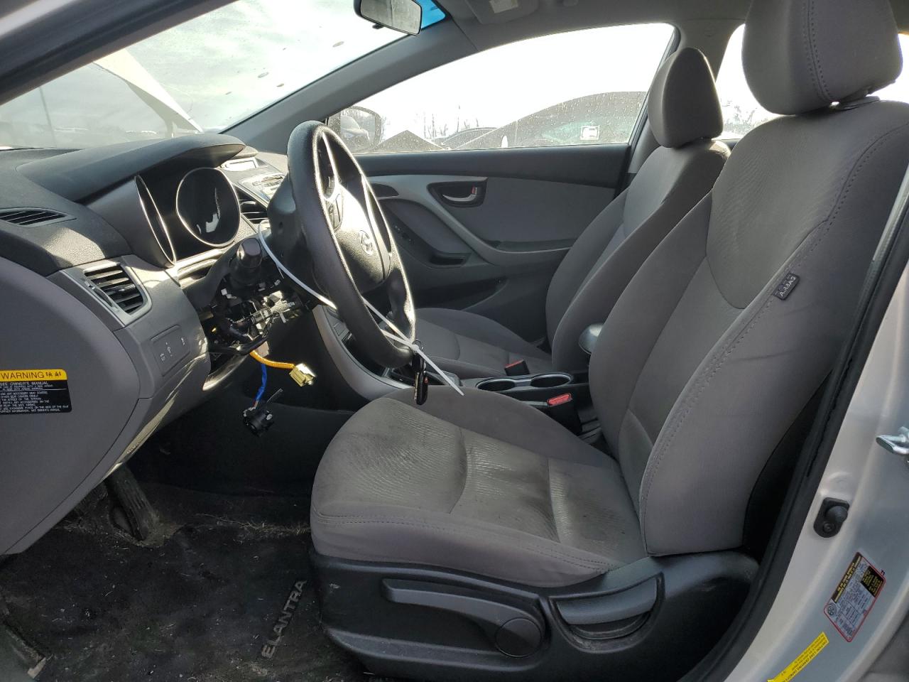 2016 Hyundai Elantra - Image 7