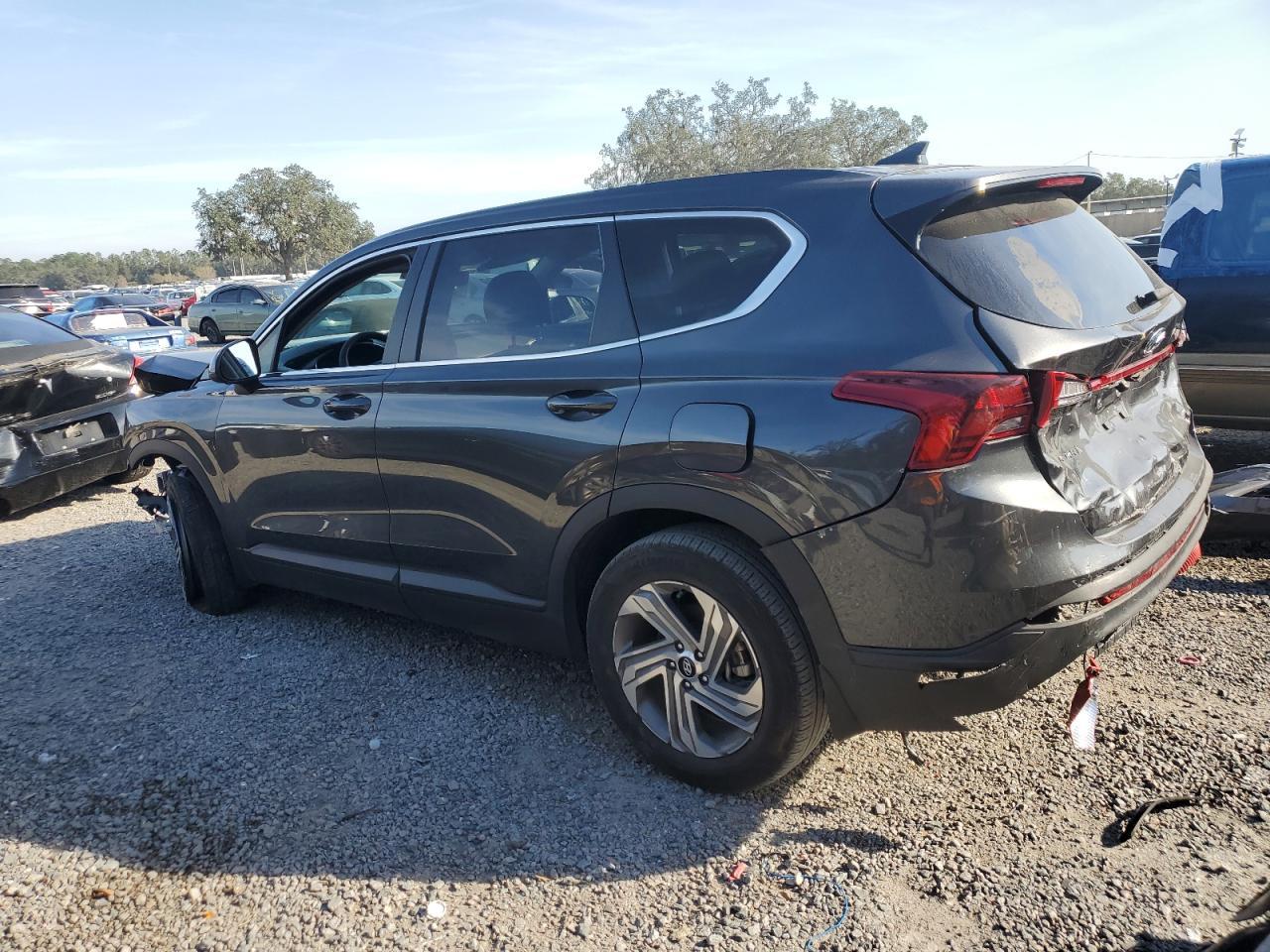 2023 Hyundai Santa Fe - Image 2