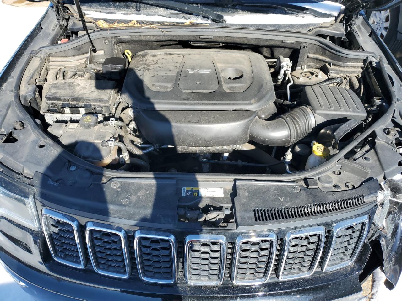2018 Jeep Grand Cherokee - Image 12