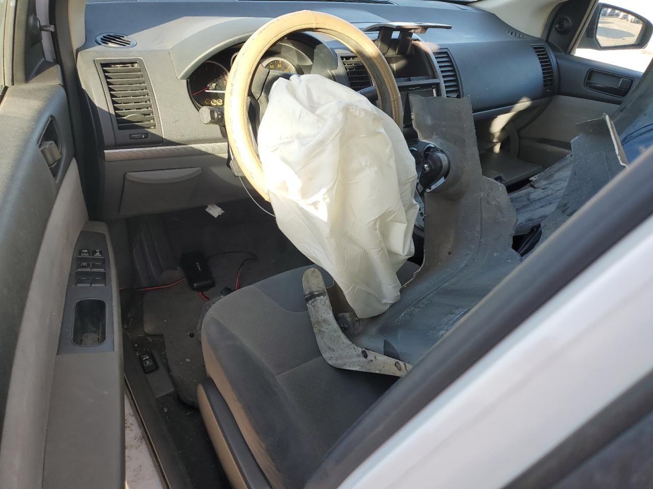 2009 Nissan Sentra - Image 8
