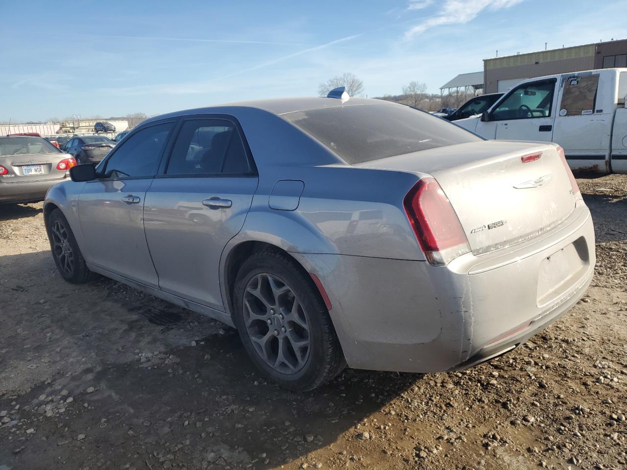 2016 Chrysler 300 - Image 2