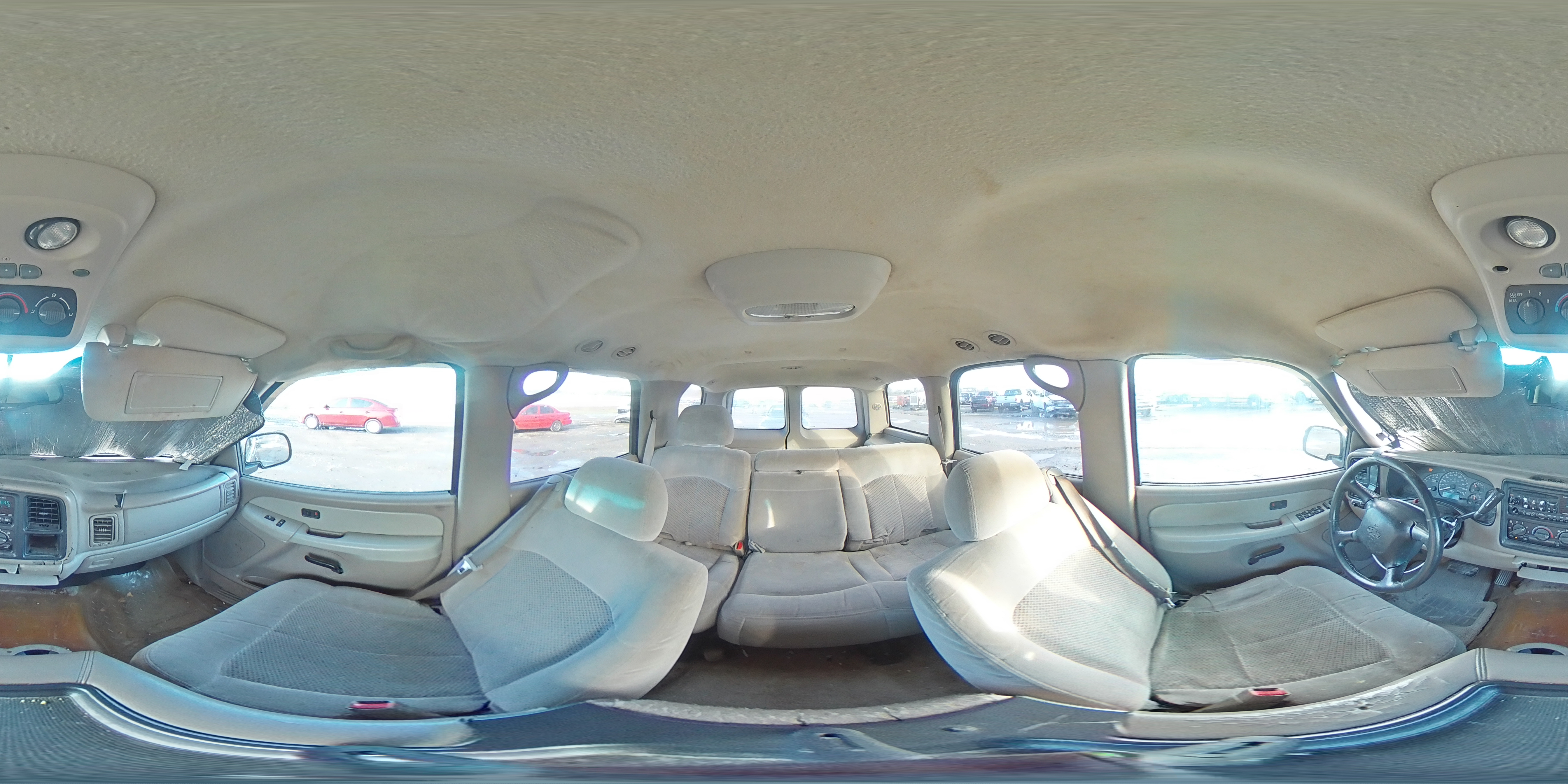 2002 Chevrolet Tahoe - Image 13