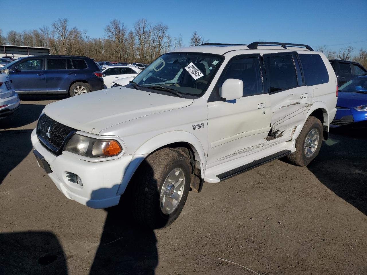 2003 Mitsubishi Montero - Image 1